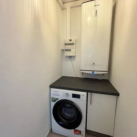 45m Avec Jardin De 35m アパート サント・マキシム