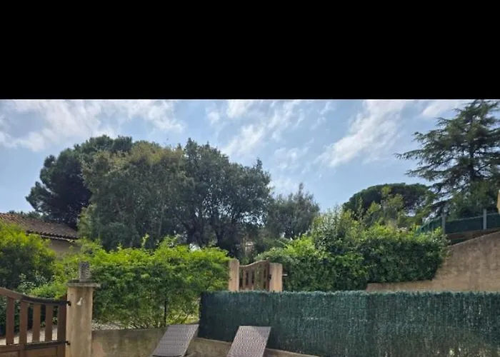 45m Avec Jardin De 50m Apartamento Sainte-Maxime